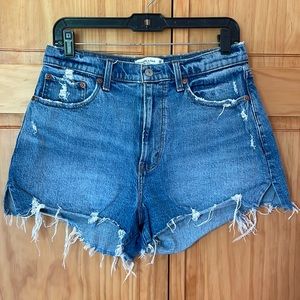 Abercrombie & Fitch brand Curve Love High Rise The Mom Short size 29/8